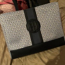 Tommy Hilfiger Purse.  