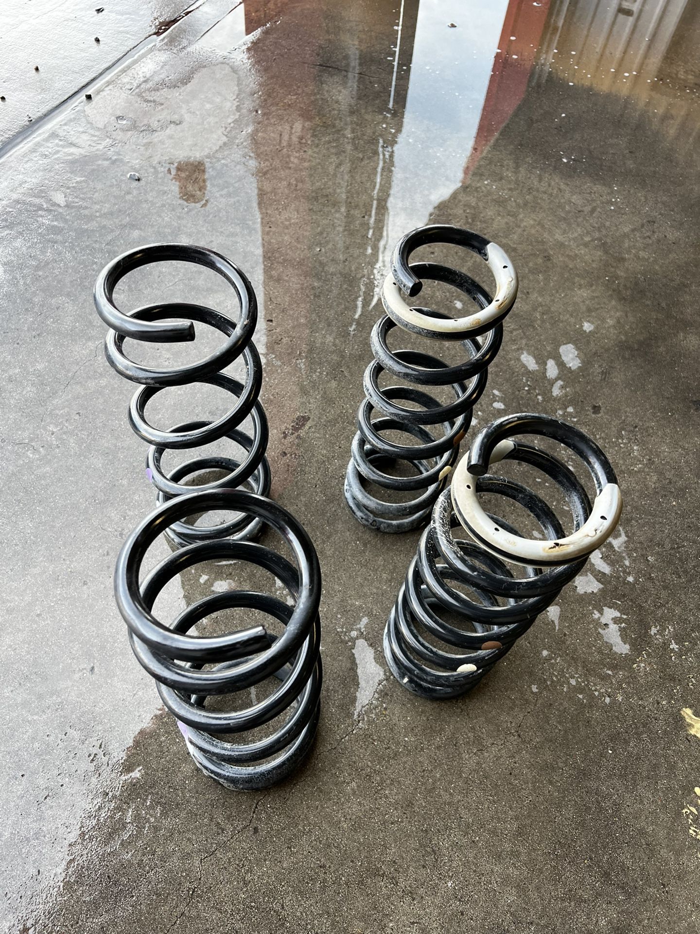 Infiniti G37x Coupe Factory Springs