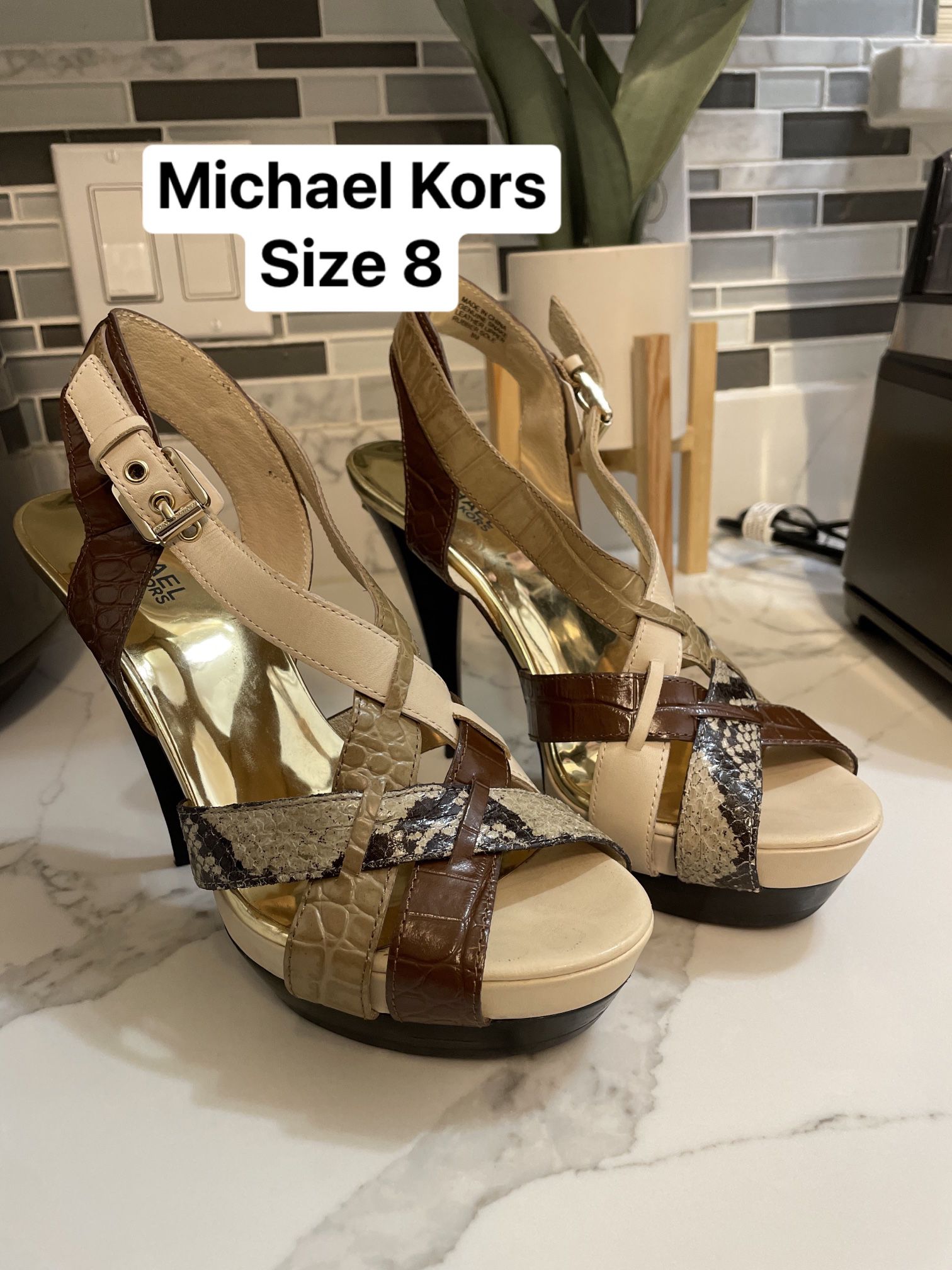 Michael Kors Size 8 Ladies Shoes 