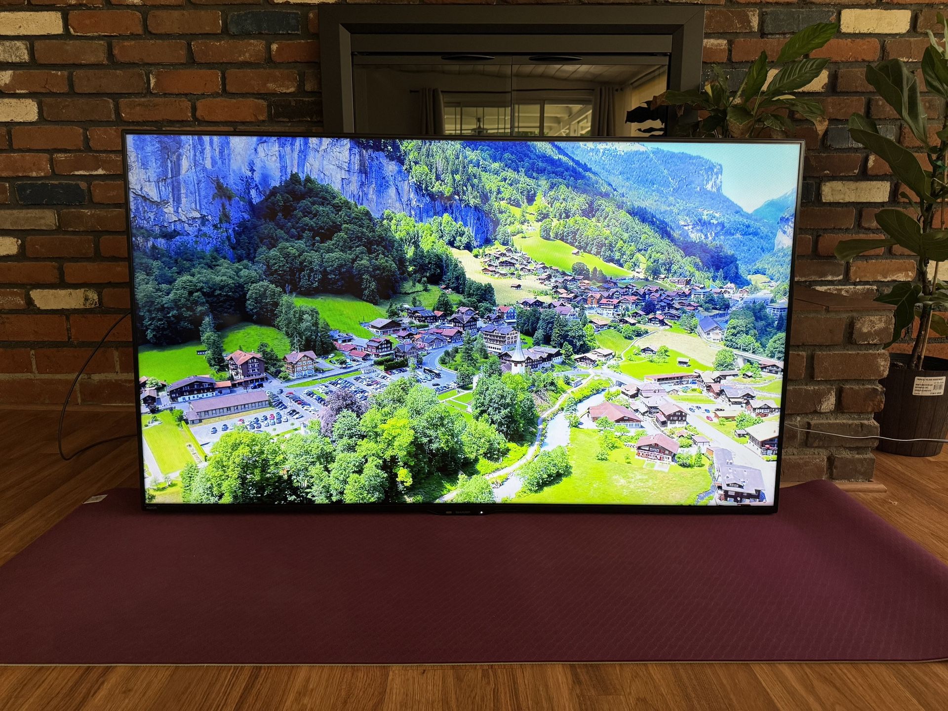 Sharp's 60-inch-class (69.5" diagonal) LC-60LE661U commercial LED smart TV