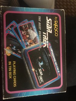 Star Trek playing cards inside a tin(1992)