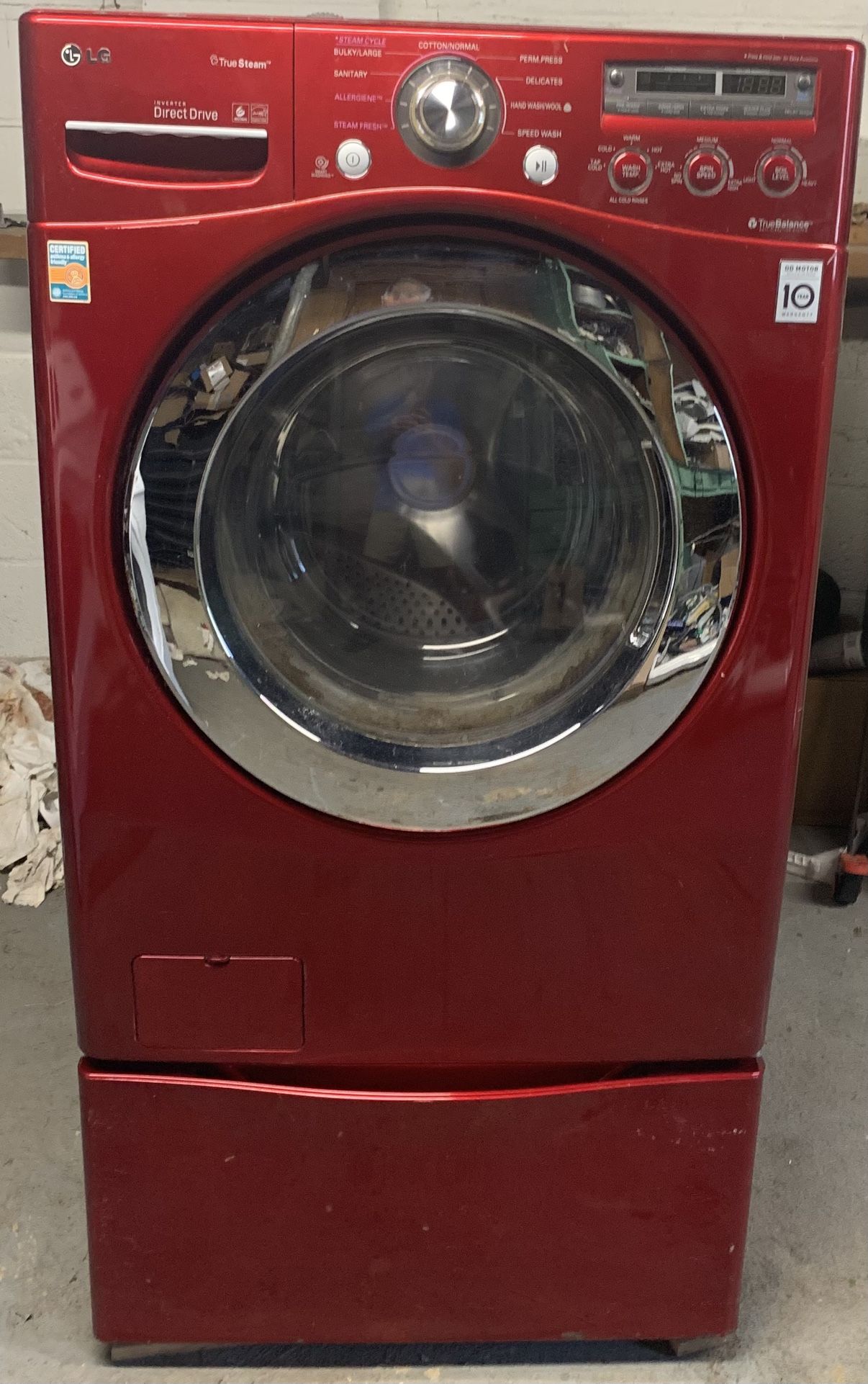 LG True Steam Front Load Washing Machine With Pedestal- Works Great (60 Day Warranty)