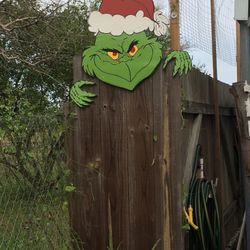 Grinch For Wood Fence ..