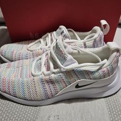 Nike Youth Sportswear