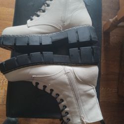 White UNIONBAY BOOTS With Chunky Black Soles