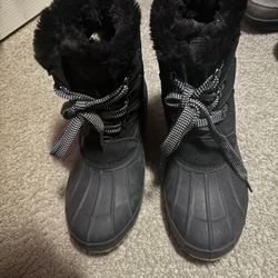 Girls Snow Boots Size 8
