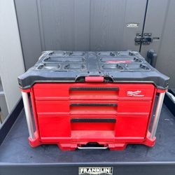 Milwaukee PACKOUT 3-Drawer Tool Box