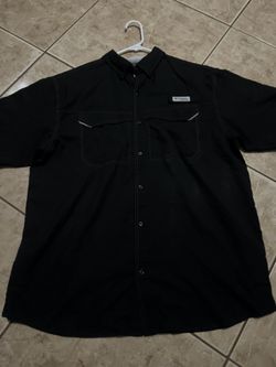 Columbia size large shirt