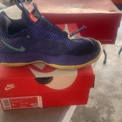 Nike Huarache 4y $50