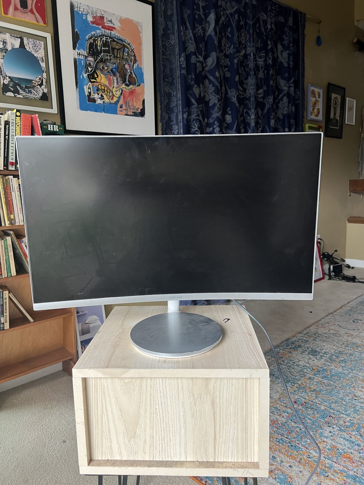 Samsung Curved Monitor