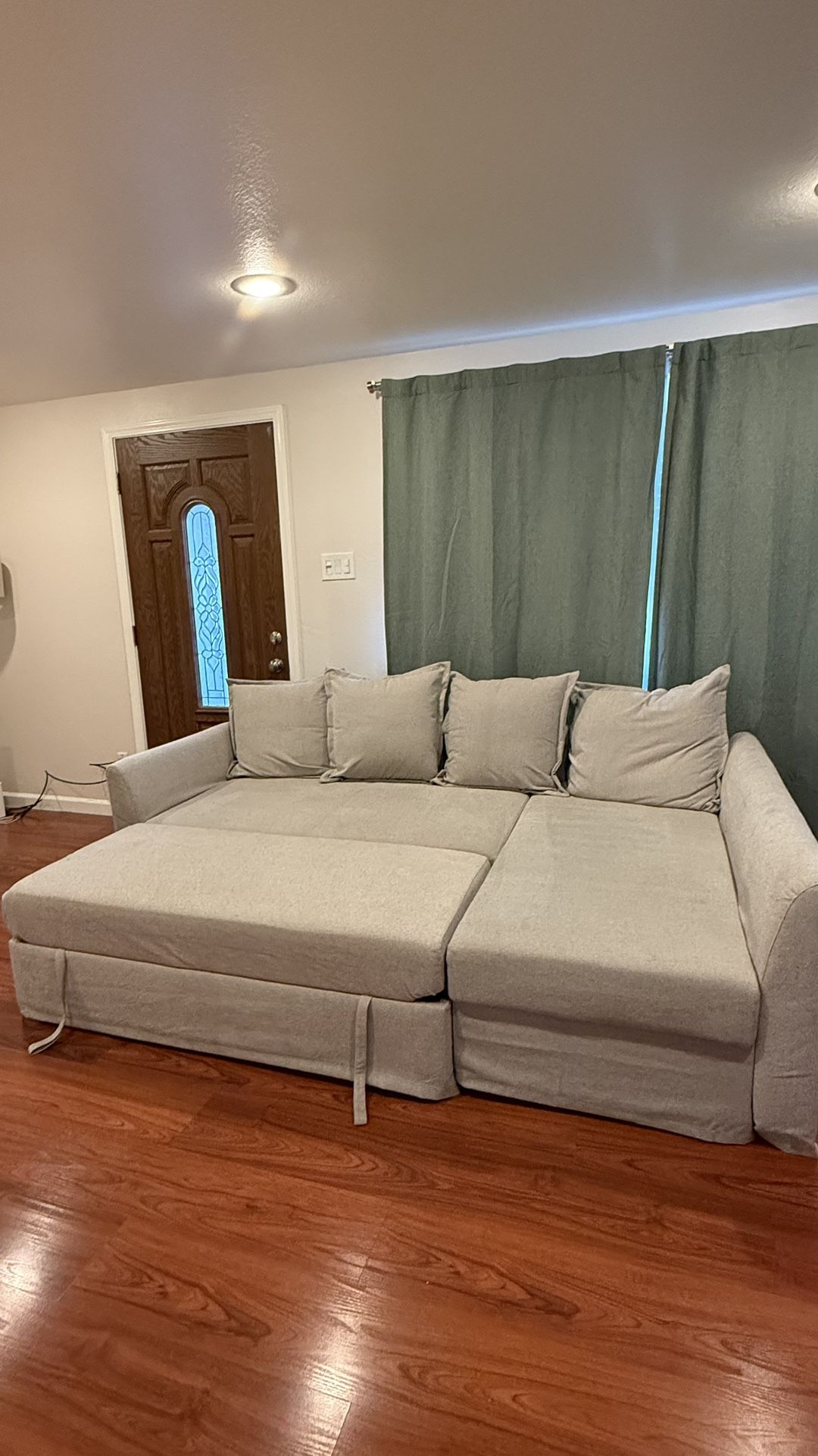 IKEA Couch / Sleeper Sectional Holmsund