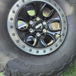 4 FORD RAPTOR WHEELS AND TIRES $1700