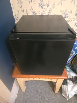 2 1.7cuft Black Compact Mini Fridges