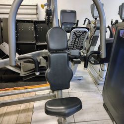 Matrix Chest Press Gym Equipment Exercise Fitness Equipment 
