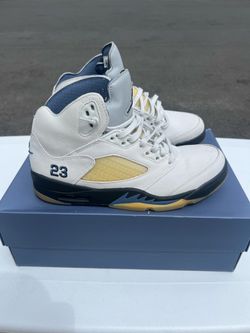 Jordan 5 A Ma Maniére Dawn Size 9.5m