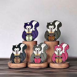 Soft enamel Skunky pins!!