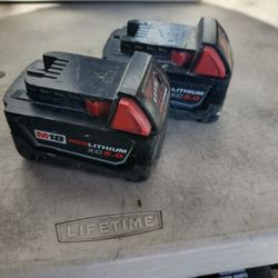 2 MILWAUKEE M18 XC5.0 