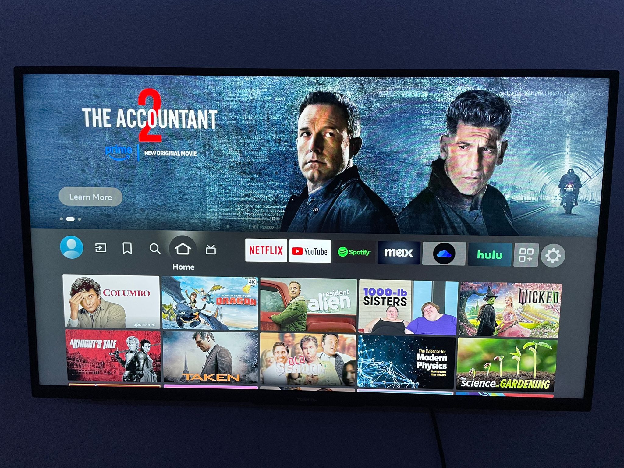 Toshiba 40 Inch fire tv with adjustable wall mount