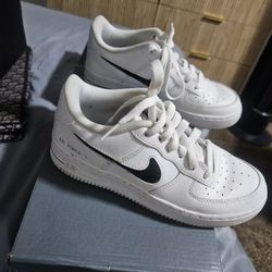Women Air Forces Size 4 In A Half