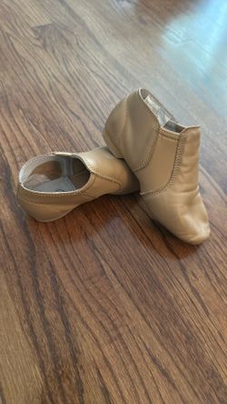 Revolution Leather Jazz bootie size 3 - LIKE NEW!