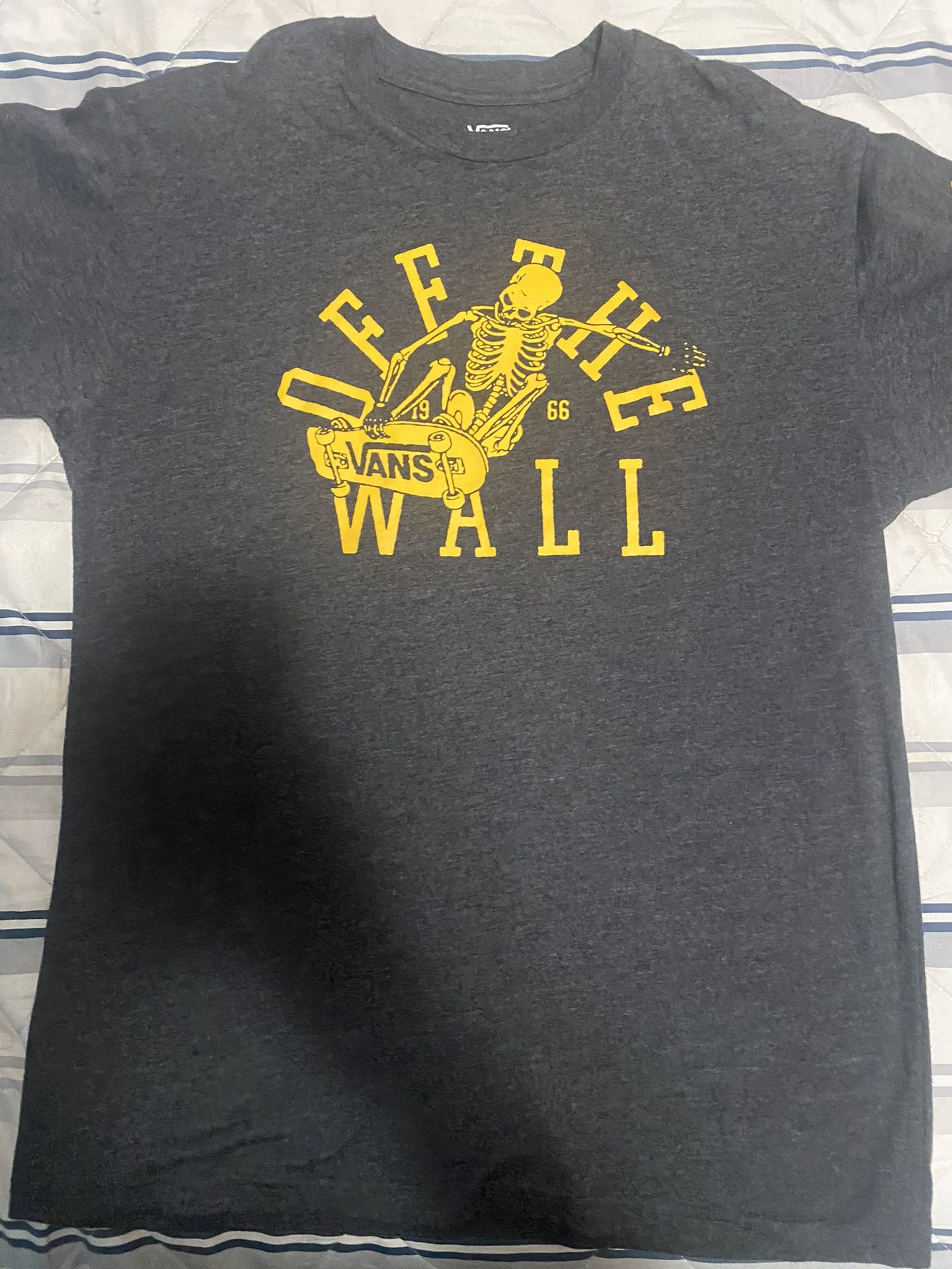 Vans Long Sleeve Graphic Tee Size M