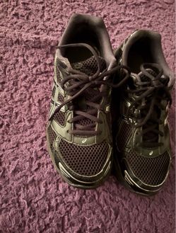 Black and silver asic