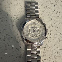 Michal Kors watch