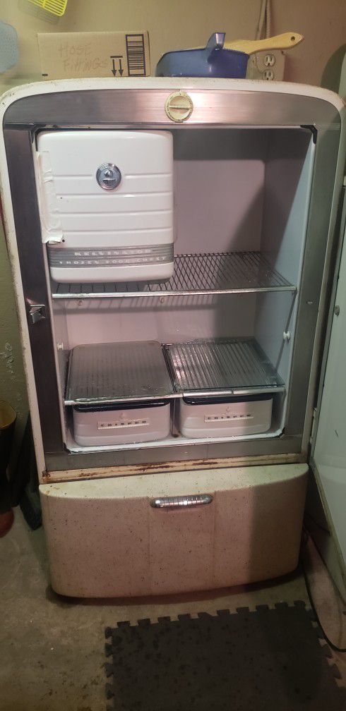 Antique Kelvinator Fridge/freezer