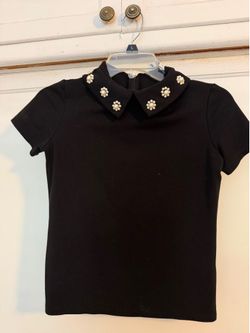 Small pearl collard blouse