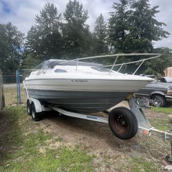 21.5 ft Bayliner/Capri