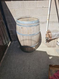 Wine barrel