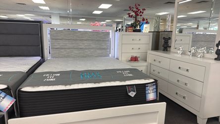 Unbelievable Deal‼️Beautiful White 5pc Bedroom Set On Sale $599