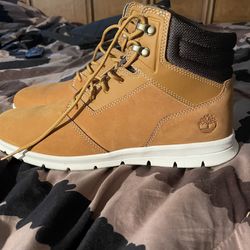 Timberland Men’s Boots Size 9.5
