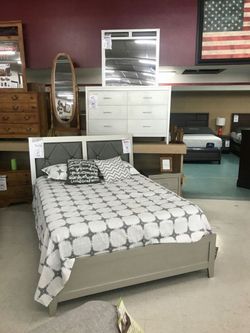 SALE 6pc Queen Bedroom Set NEW!