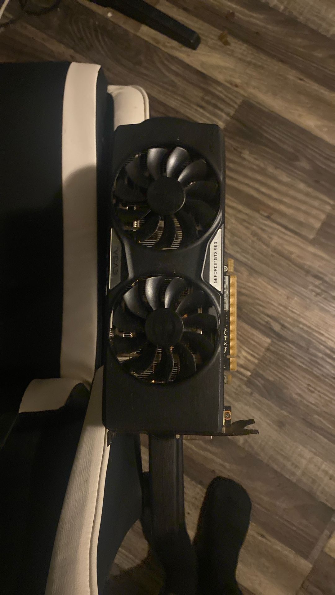 nivida graphics card 960 and mechanical keyboard coustom made