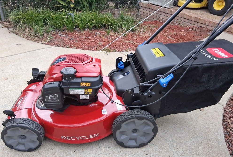 Toro Self-propelled Recycler Self-propelled 
