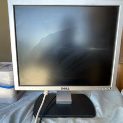 Dell SE177FPf 17" LCD Monitor w/ Cables 