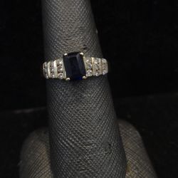 10k Gold Lady's Ring 