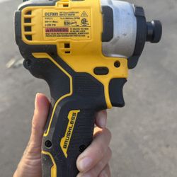 Dewalt Sander, Impact Driver, Circular Saw, Oscillating Tools 