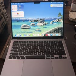 MacBook Air M2 (2022)