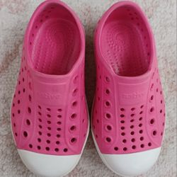 Toddler Native Shoes - Size: 7