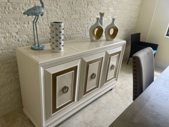 White Buffet/Sideboard