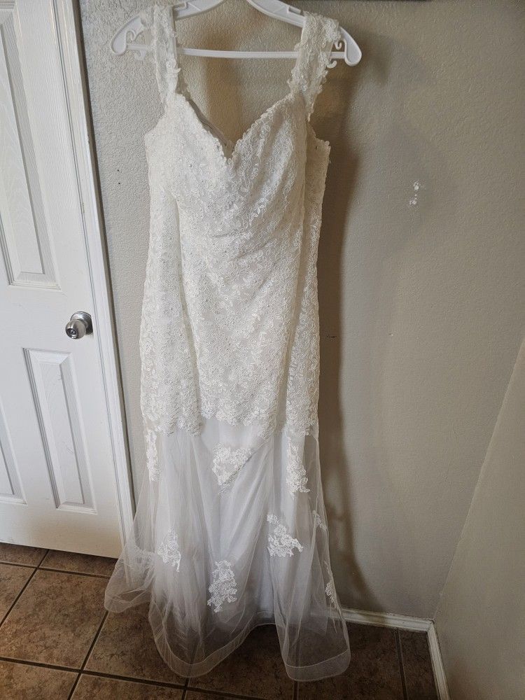 Wedding Dress Only Wear Once Size 2XL