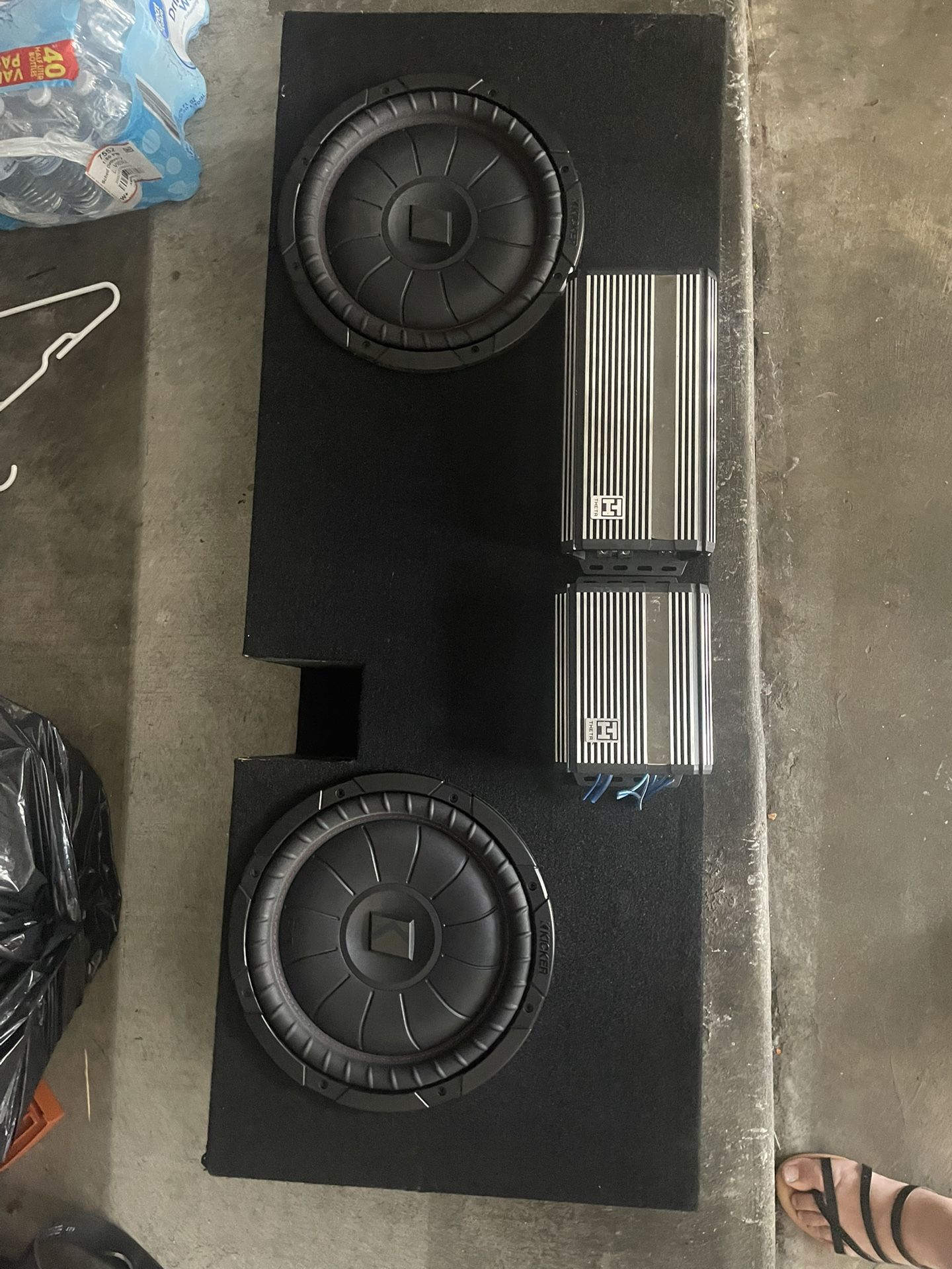 Speaker Kicker