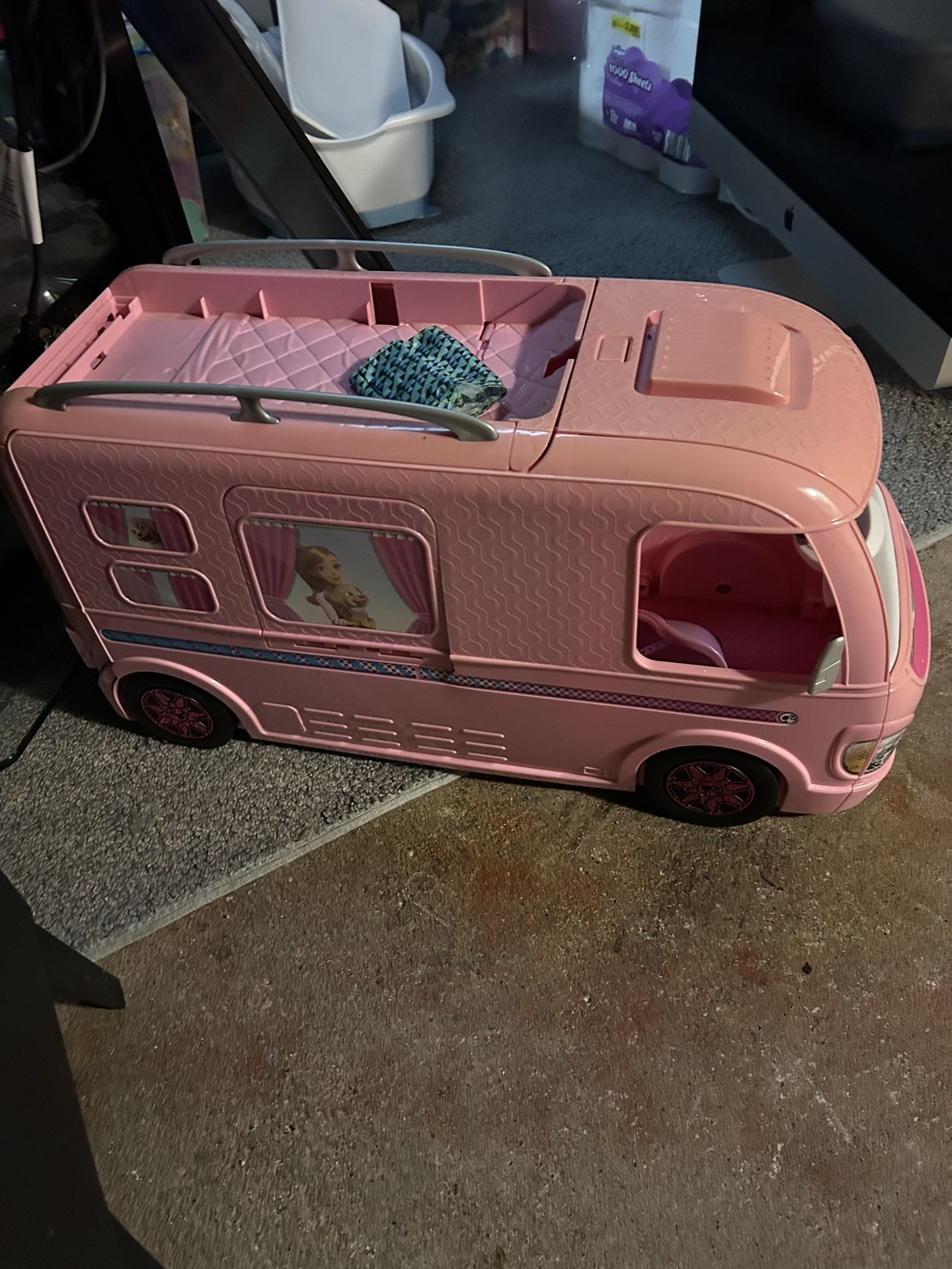 Barbie Camper Van