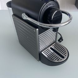 Nespresso Pixie (Type C60) Espresso Machine – Made in Switzerland – Silver