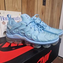 Women's Size 7.5 Nike Air Max 