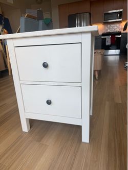 IKEA Hemnes 2-Drawer nightstand
