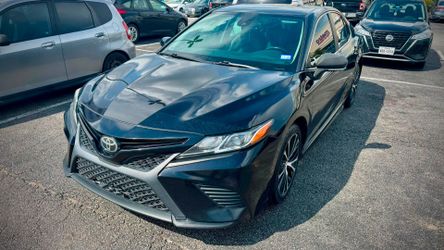 🔥 Reliable Toyota SE Sedan – Clean Title! 🔥
