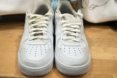Nike air force size 9,5